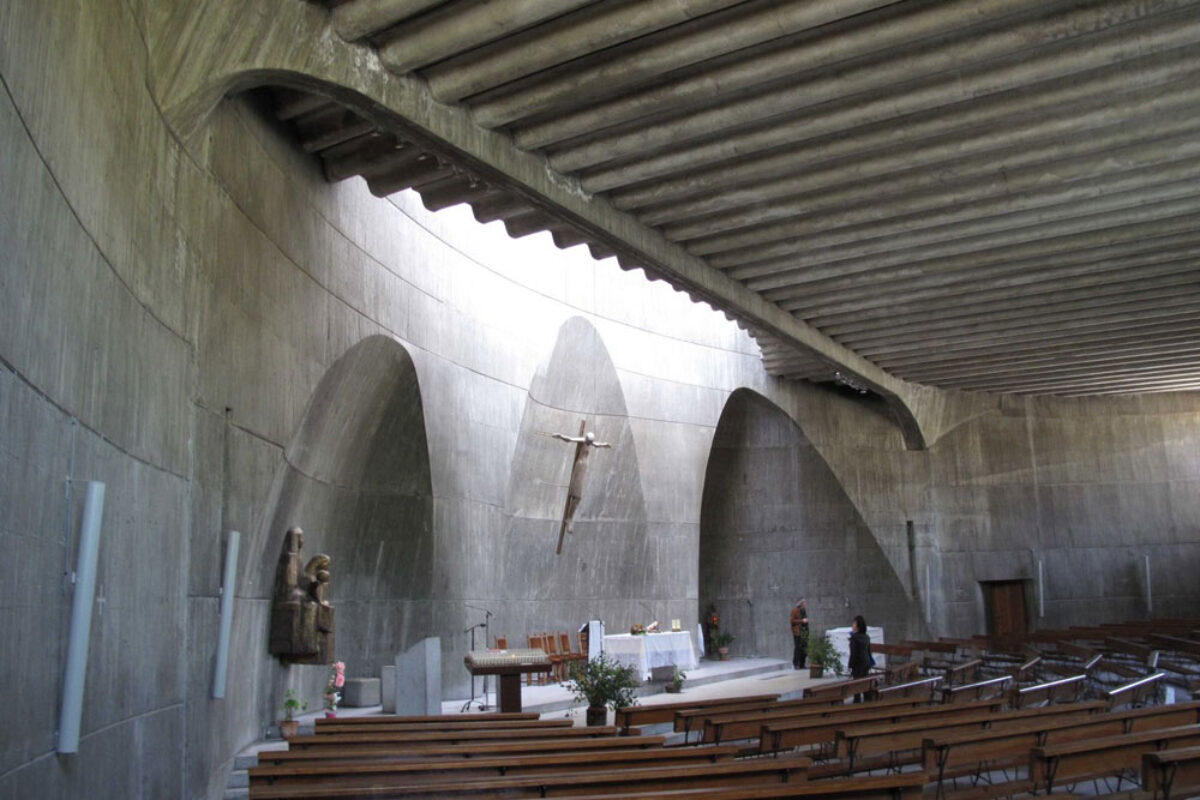 diego peris libro miguel fisac el espacio religioso santa ana